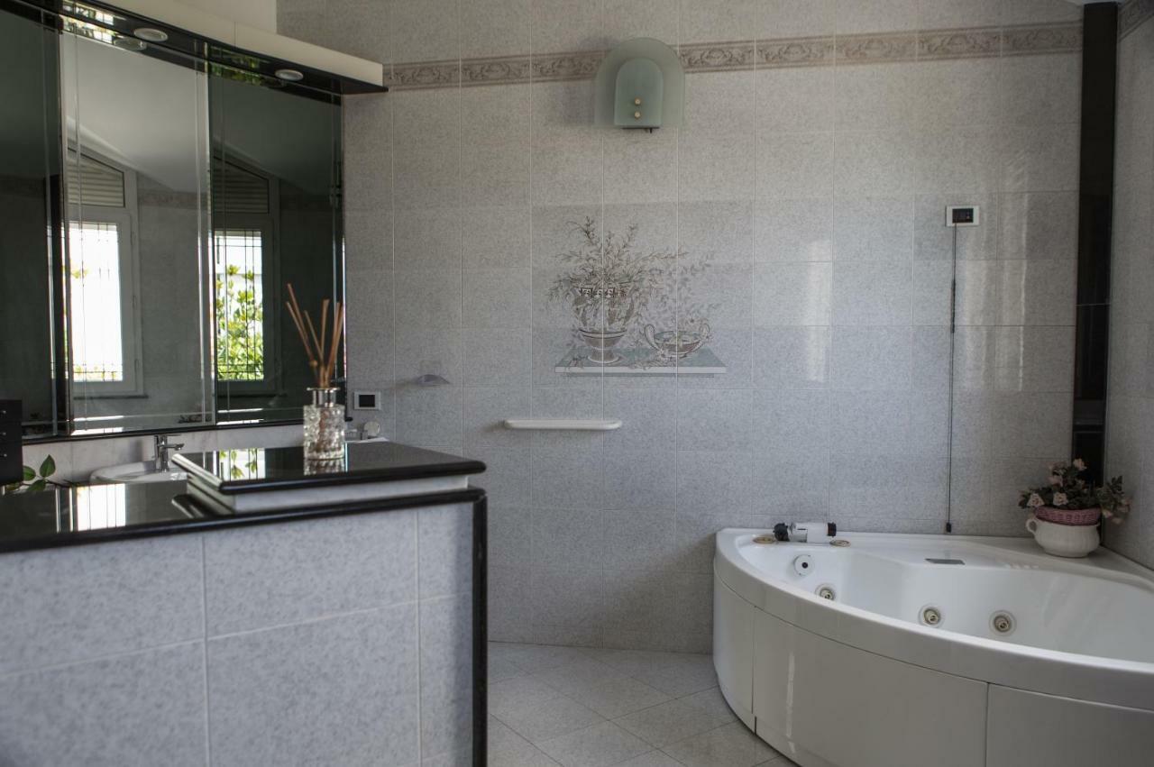 Vdl Luxury Villa Floridia Exterior photo